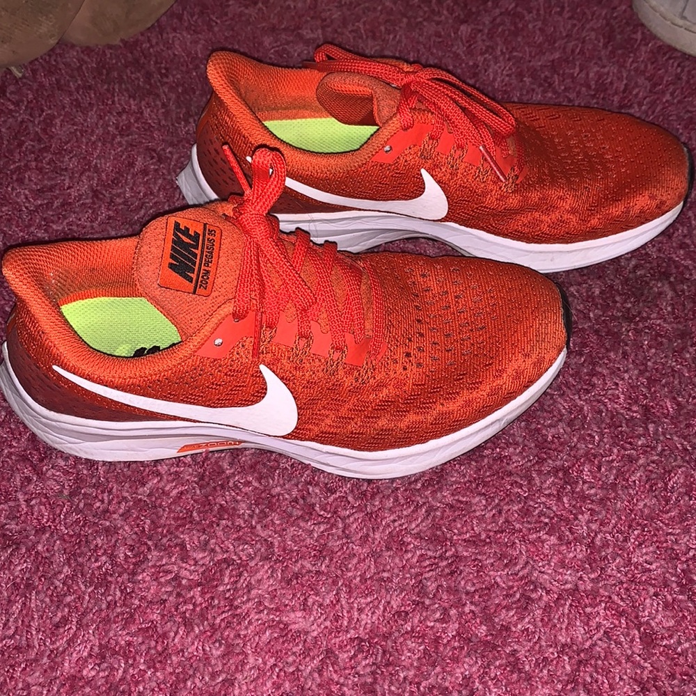 Nike orange zoom pegasus 35